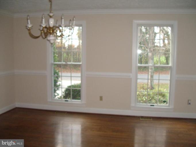 1477 Pleasant Lake Road Annapolis, MD 21409 - Photo 14 of 30 Dining Room