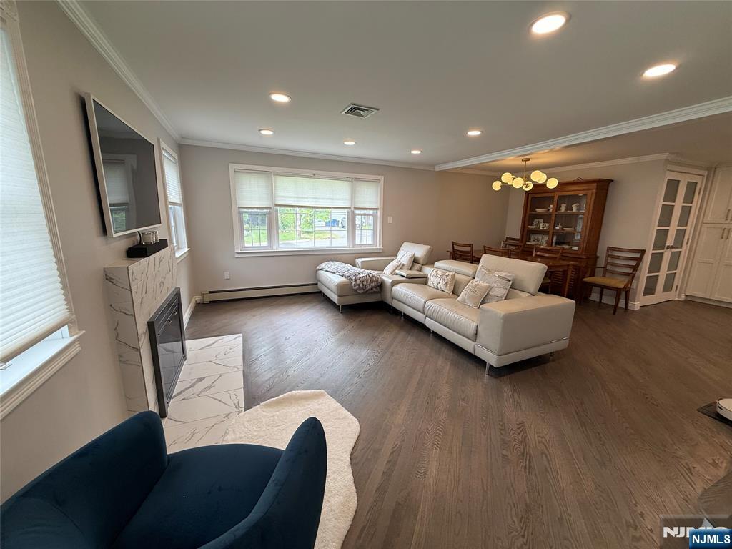 121 Newcomb Road Tenafly, NJ 07670 - Photo 4 of 28
