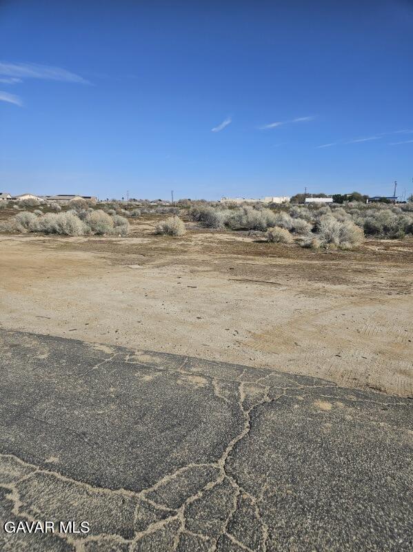 East Avenue Lancaster, CA 93535 - Photo 11 of 16 a view of an ocean