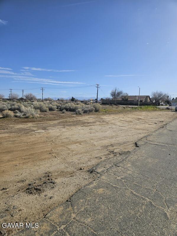 East Avenue Lancaster, CA 93535 - Photo 12 of 16 a view of an ocean