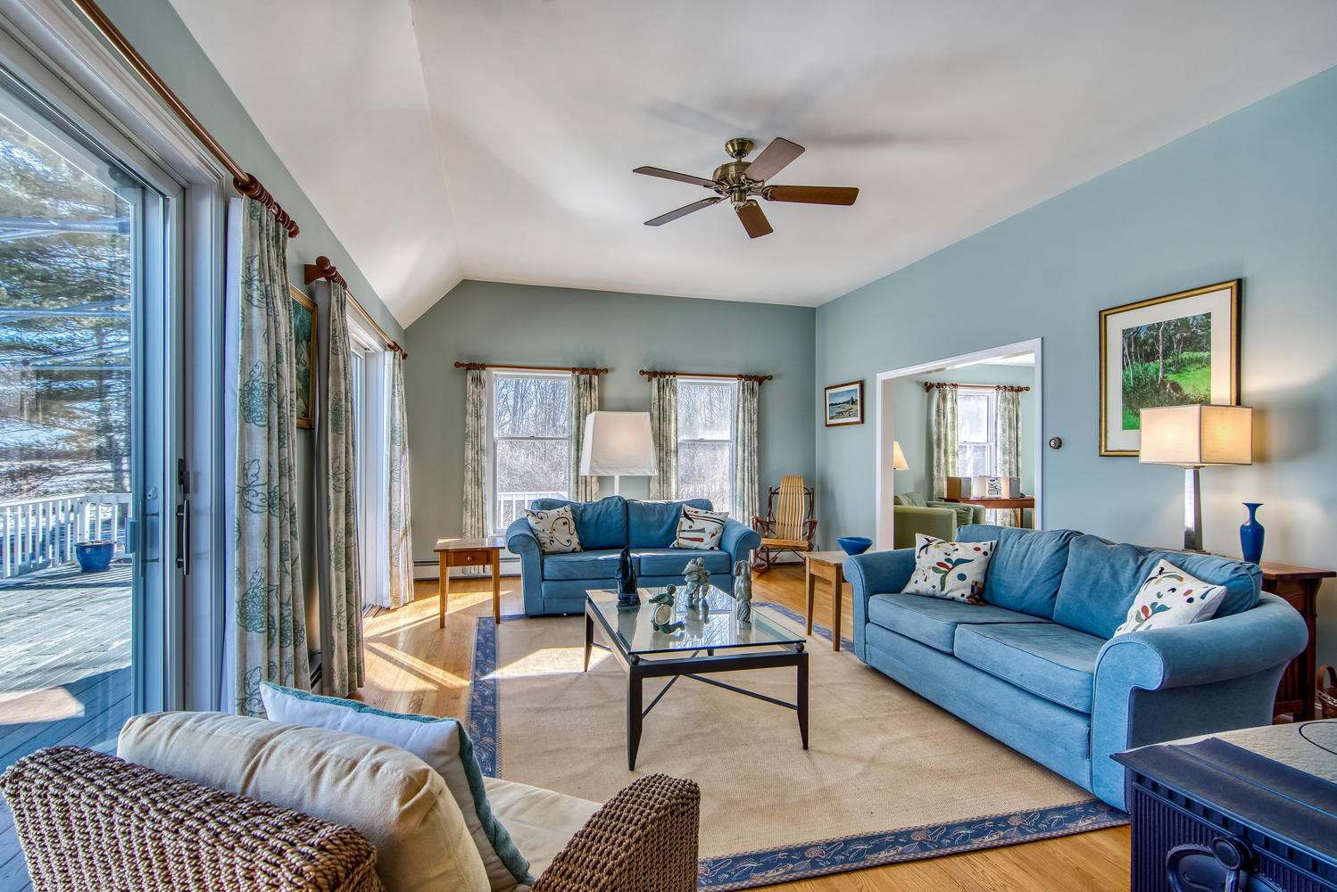1328 Newbury Neck Road Surry, ME 04684 - Photo 11 of 32 Living Room