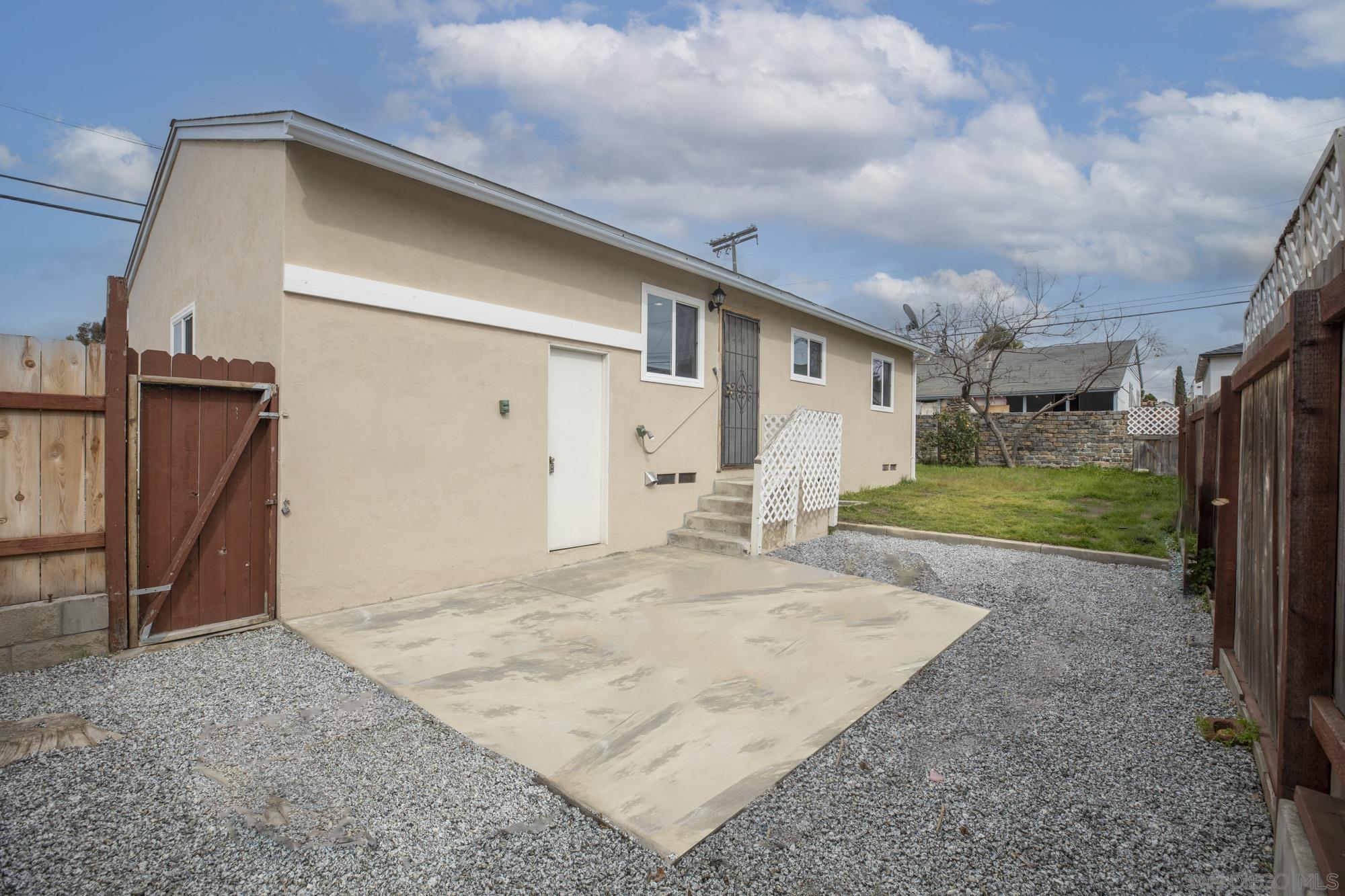 6979 Tower Street La Mesa, CA 91942 - Photo 29 of 30 a backyard of a house