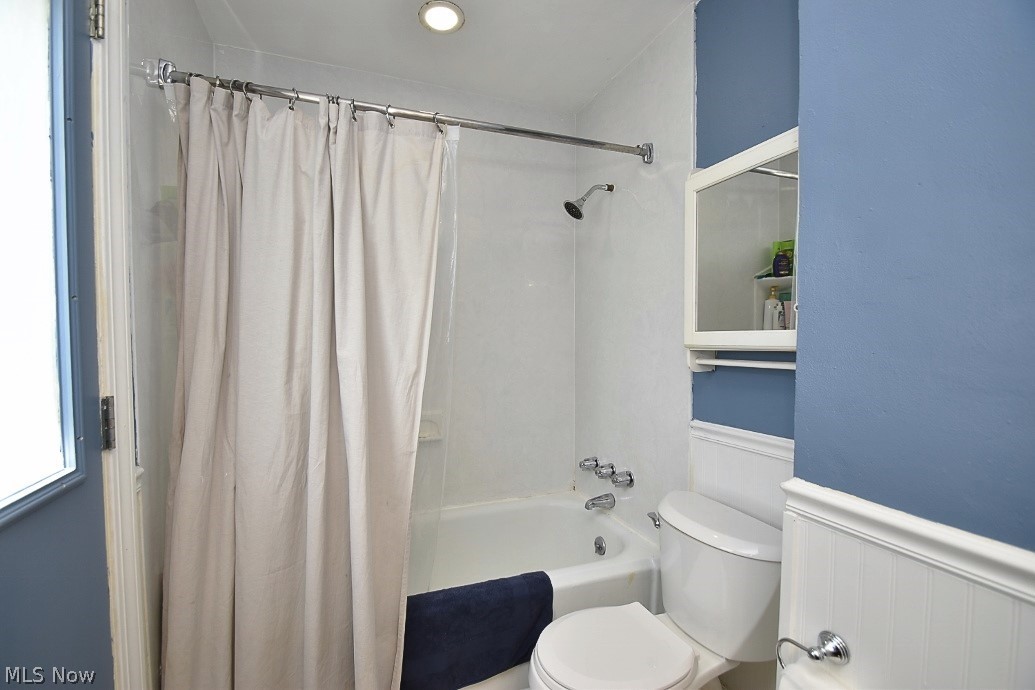 4050 Bushnell Road University Heights, OH 44118 - Photo 15 of 24 Full bath