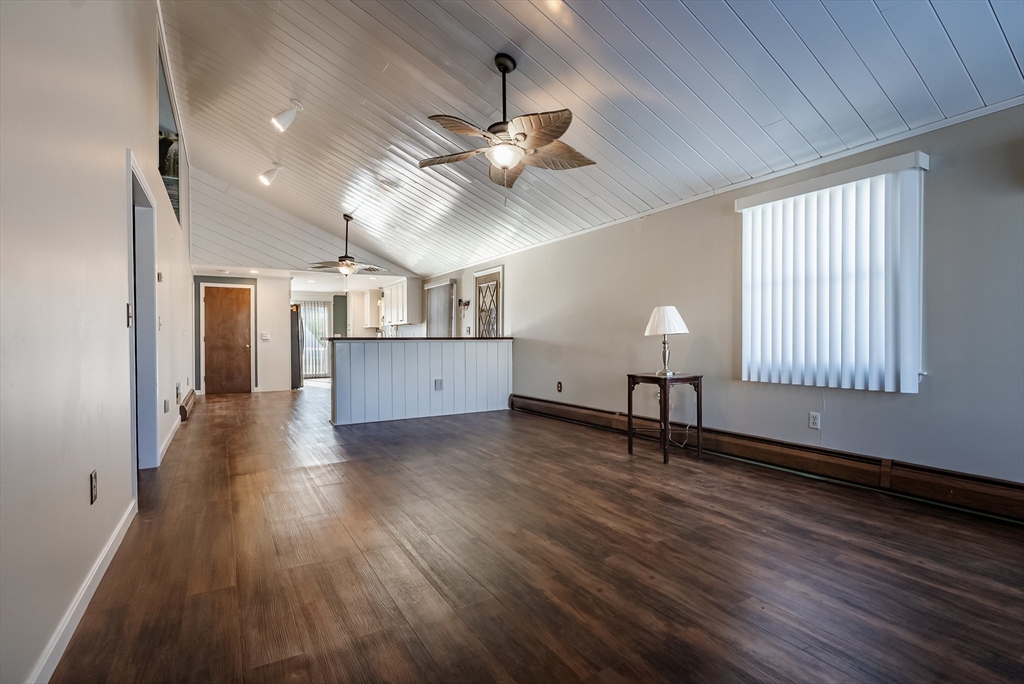 475 Ludlow Street Fall River, MA 02721 - Photo 4 of 33 Gallery Image 4