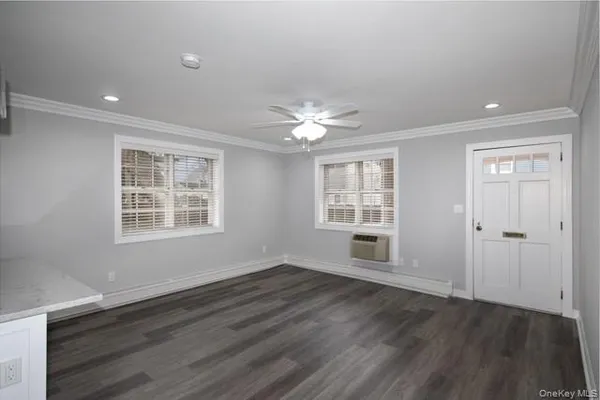 $2,805 | 20 Spinning Wheel Road, Unit 2B, Massapequa, NY 11758