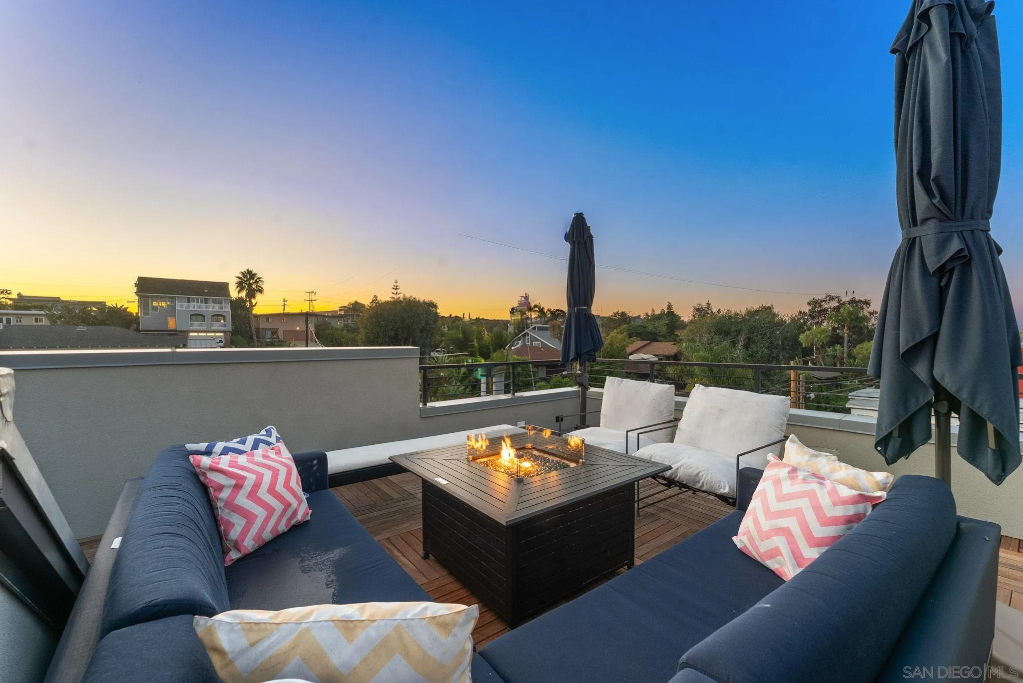 768 North Coast Highway 101 Encinitas, CA 92024 - Photo 26 of 68