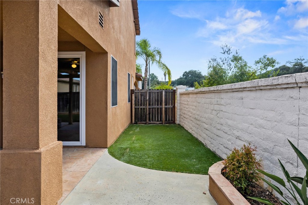 46221 Jane Place Temecula, CA 92592 - Photo 35 of 41 a view of outdoor space and yard
