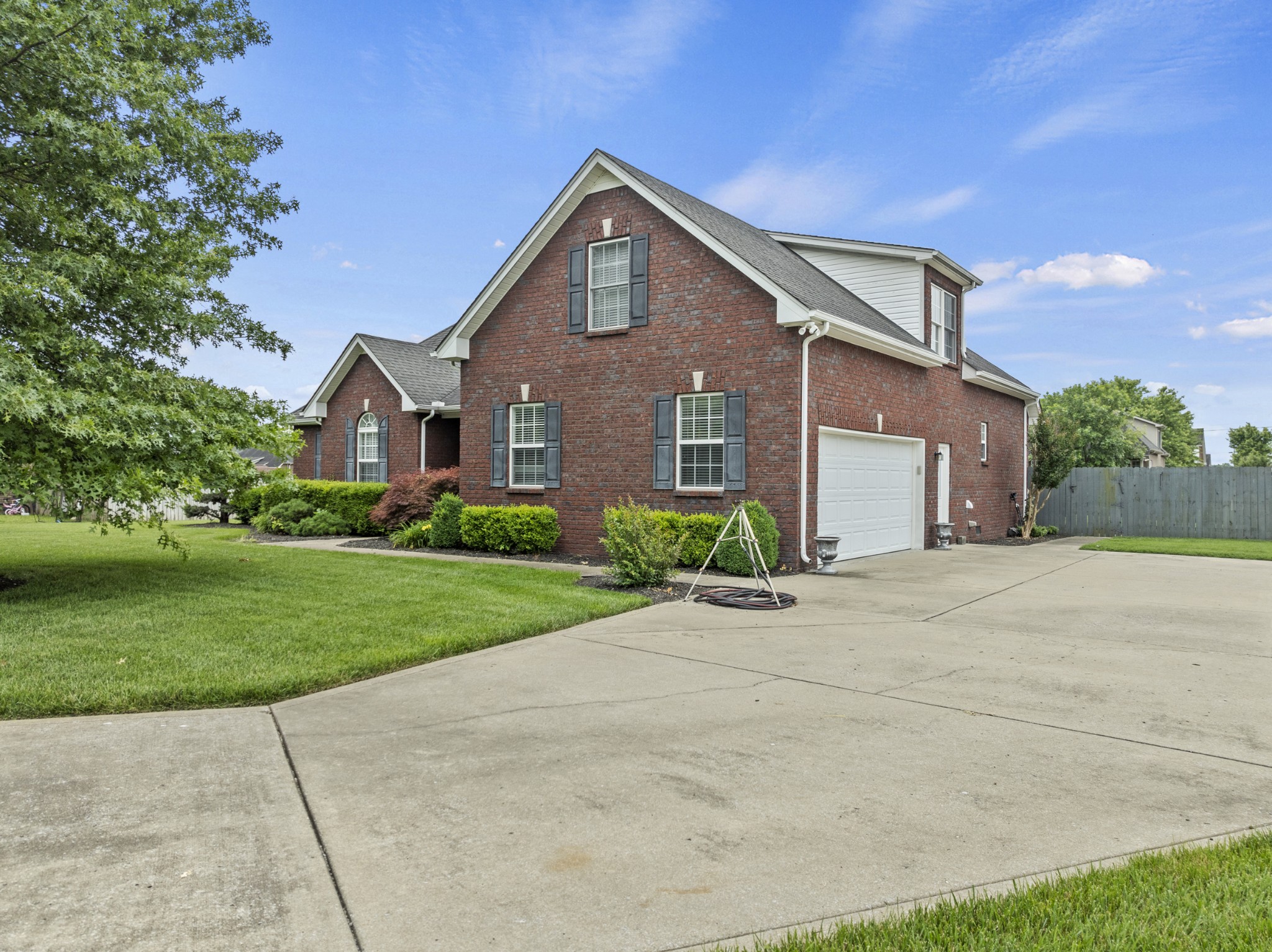 104 Riddick Court Murfreesboro, TN 37127 - Photo 2 of 48