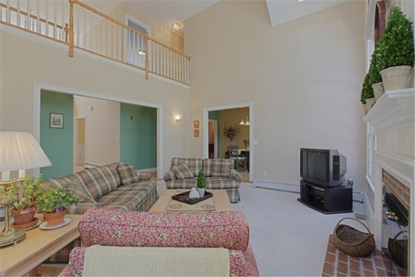 5 Norcross Road Hopkinton, MA 01748 - Photo 4 of 29 Gallery Image 4