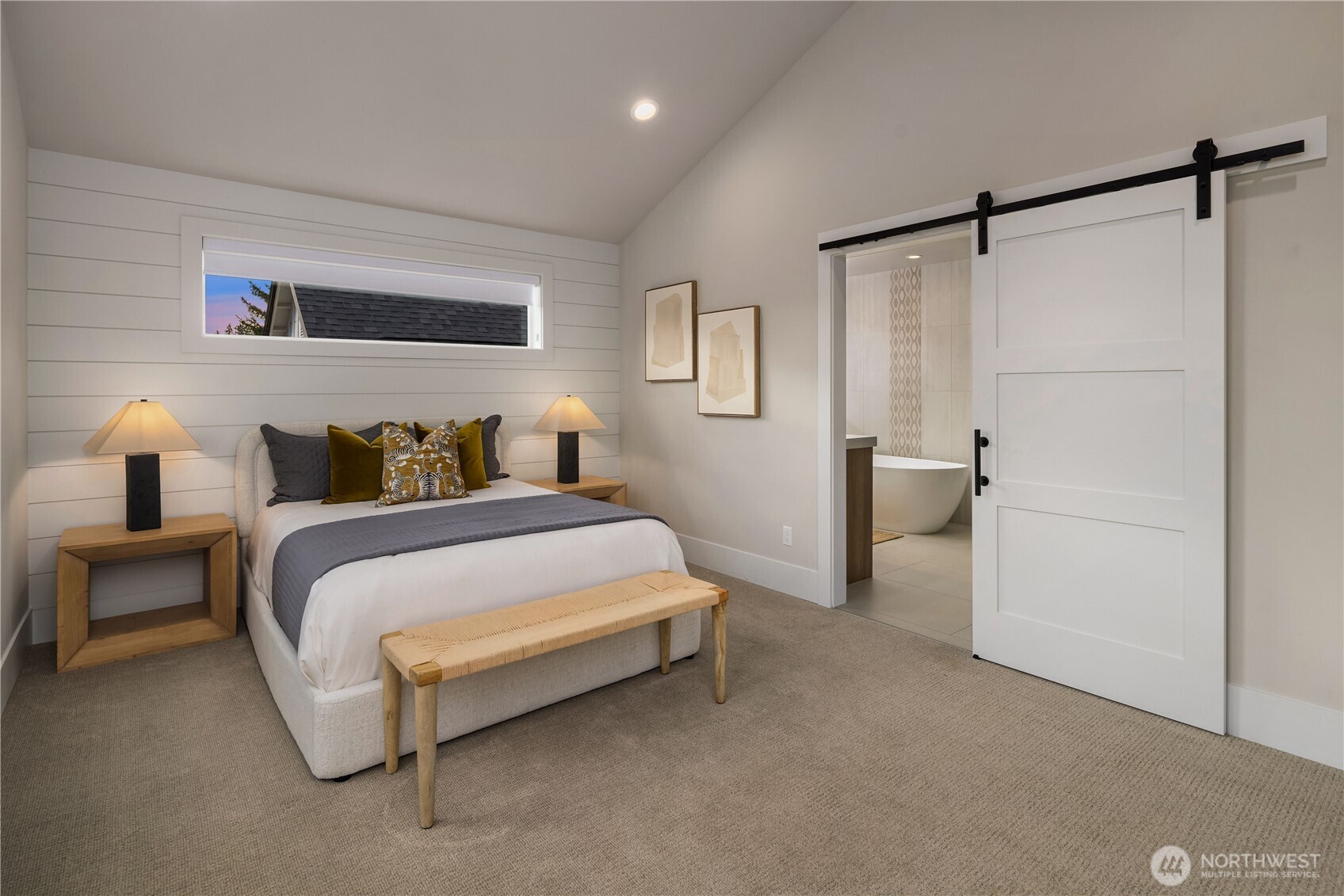 2512 Northeast 68th Street Seattle, WA 98115 - Photo 14 of 27