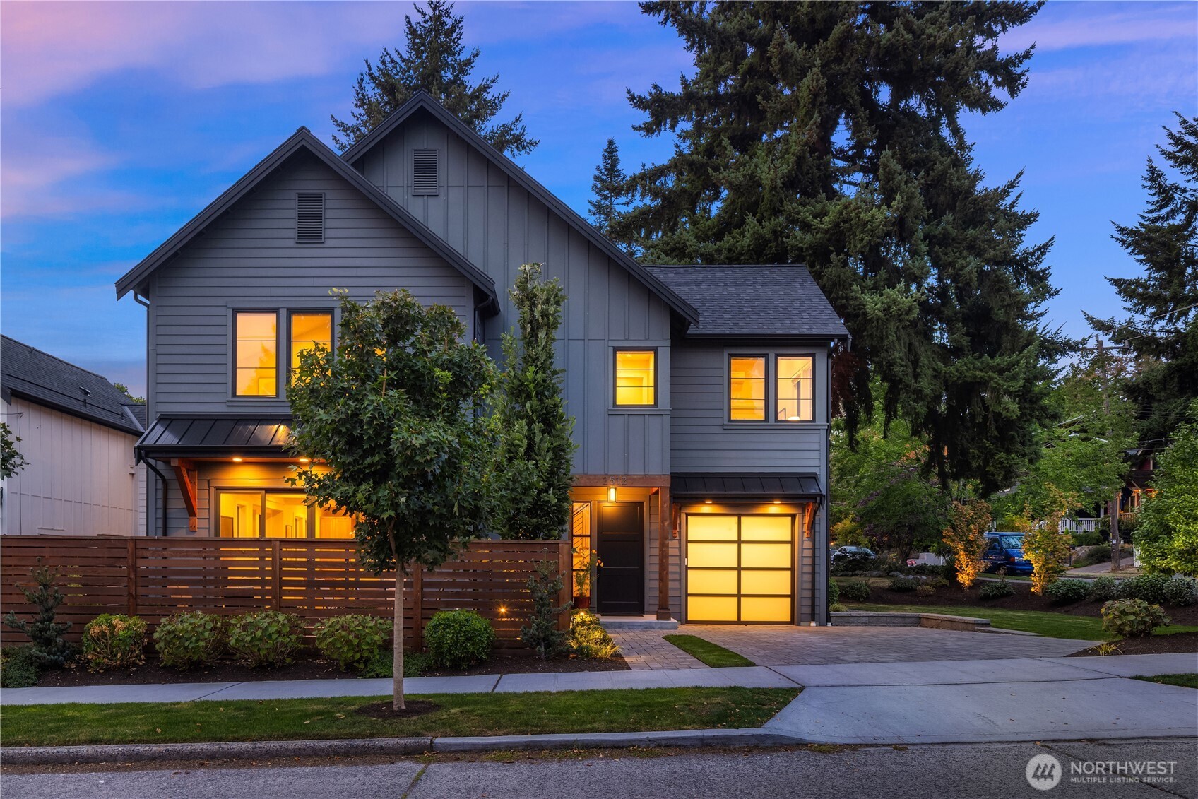 2512 Northeast 68th Street Seattle, WA 98115 - Photo 24 of 27