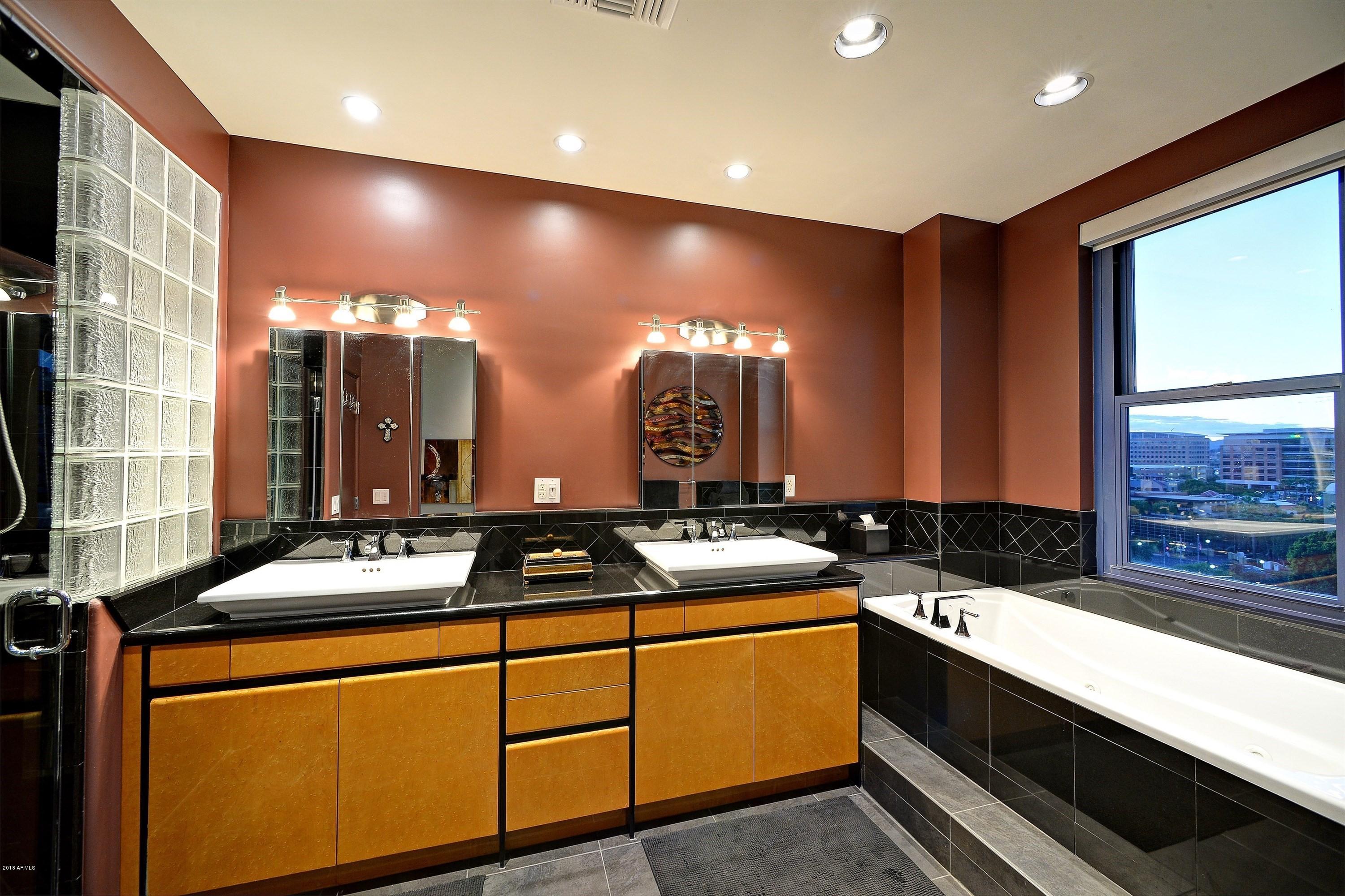 21 East 6th Street, Unit 701 Tempe, AZ 85281 - Photo 13 of 21 014_Master Bathroom