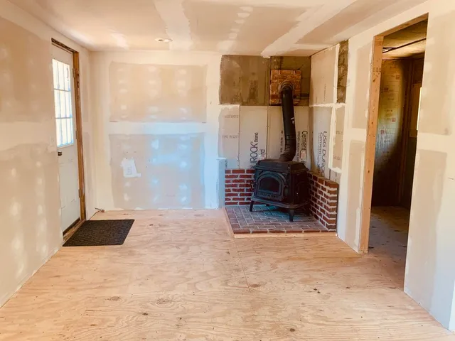 $218,000 | 643 Sunset Road, Deer Isle, ME 04627