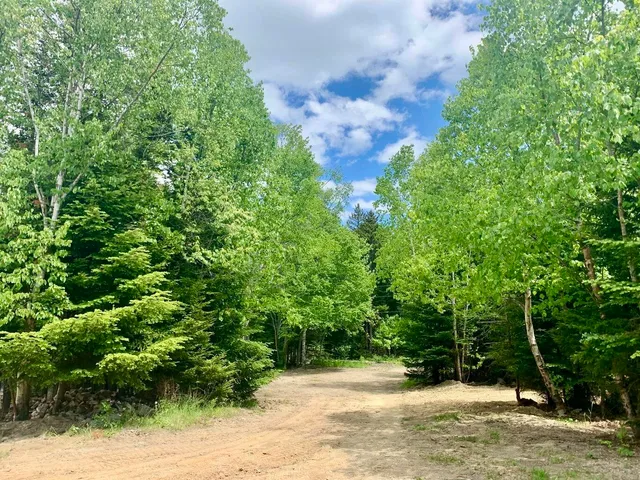 $218,000 | 643 Sunset Road, Deer Isle, ME 04627