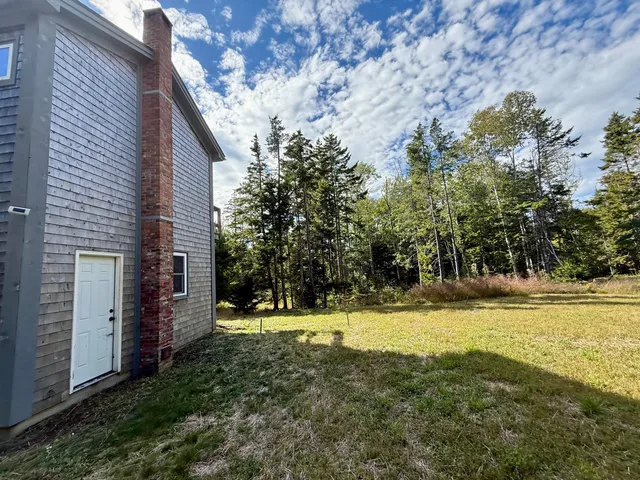 $218,000 | 643 Sunset Road, Deer Isle, ME 04627