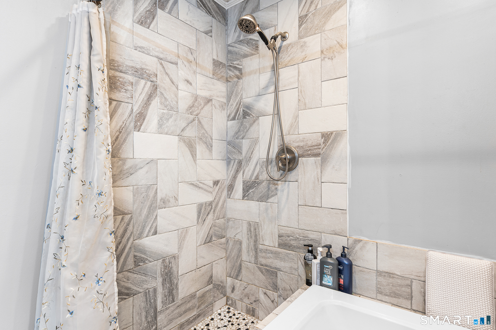 160 Antrim Road Coventry, CT 06238 - Photo 11 of 30 Gallery Image 11