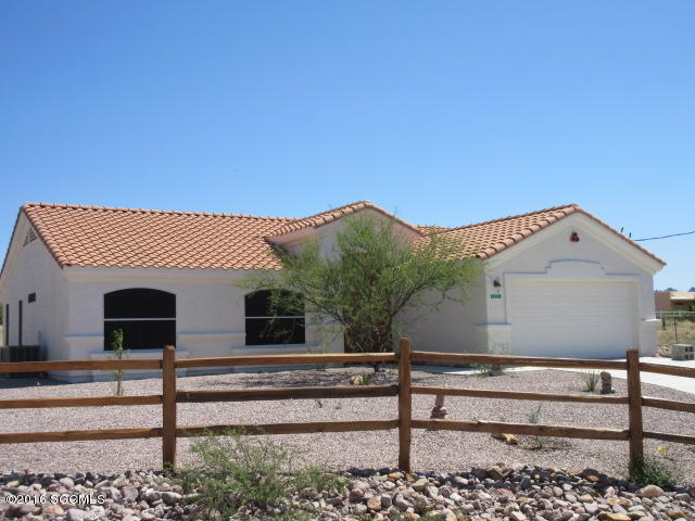 1881 Via Ochoa Rio Rico, AZ 85648 - Photo 6 of 44 a view of a terrace