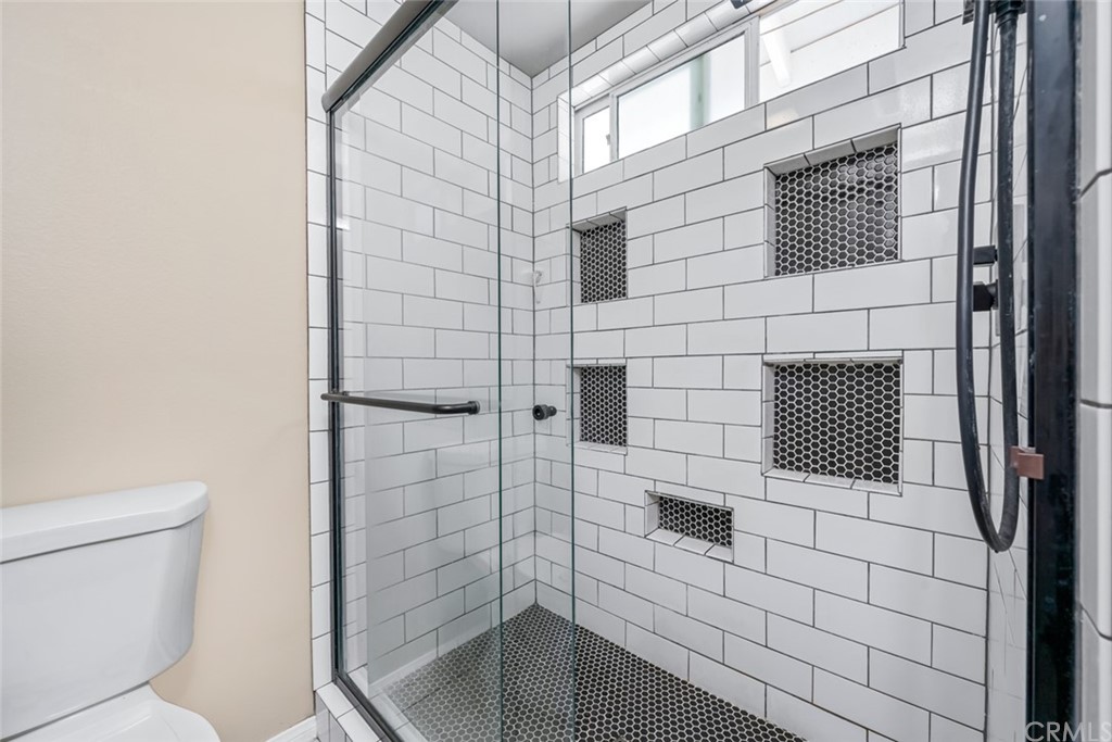 6730 Hampton Court Chino, CA 91710 - Photo 22 of 37