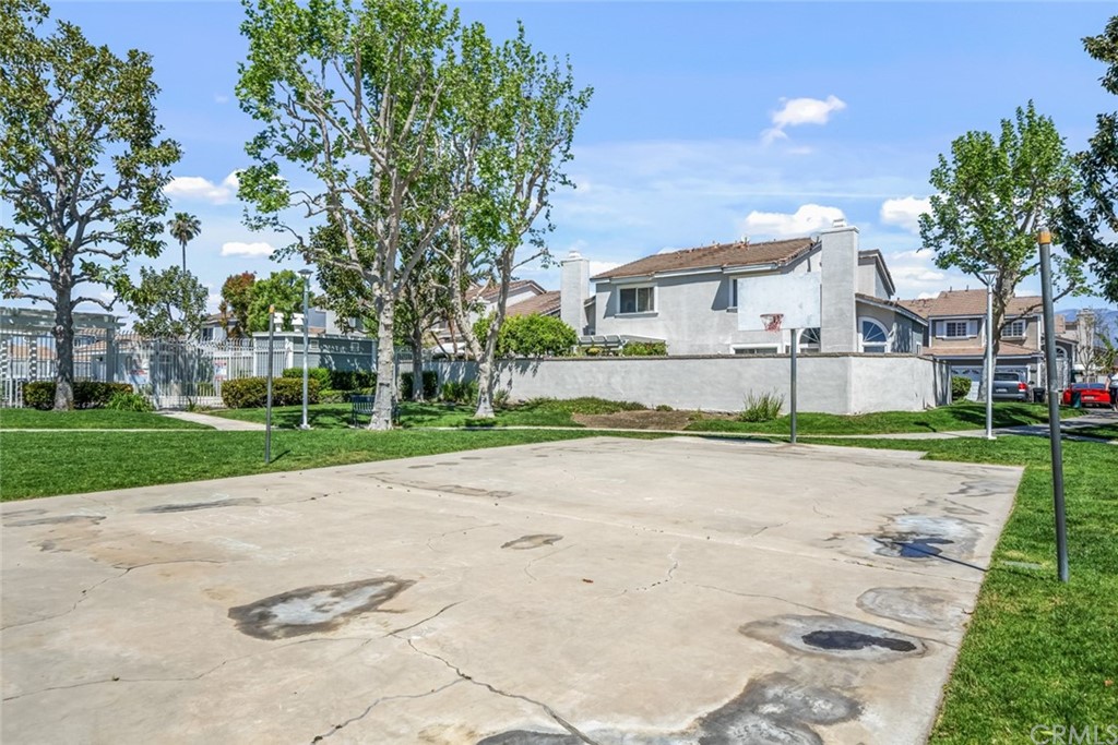 6730 Hampton Court Chino, CA 91710 - Photo 35 of 37