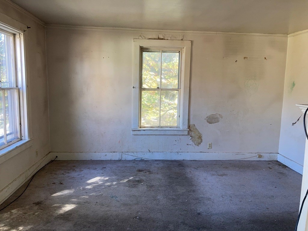 10 William Street Chester, MA 01011 - Photo 12 of 19