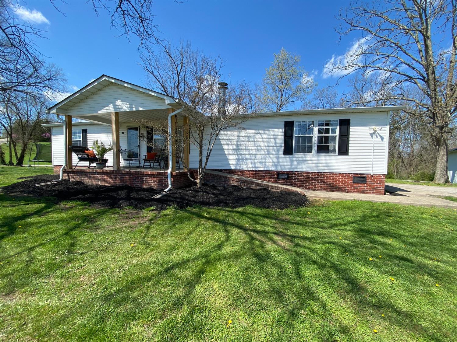 148 Sand Hill Road Irvine, KY 40336 - Photo 4 of 92 Photo 4