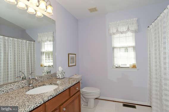 1934 Windys Run Road Baltimore, MD 21228 - Photo 12 of 19 Bath (Master)