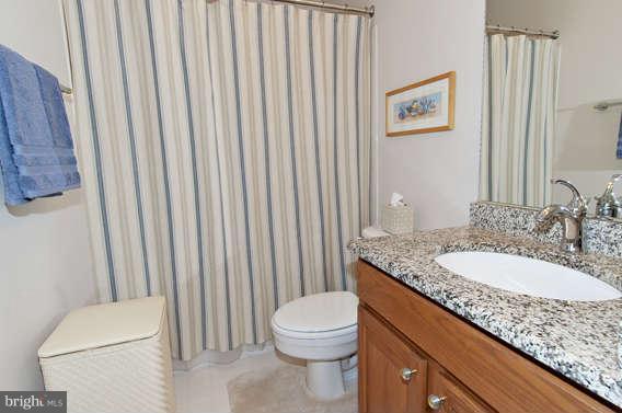 1934 Windys Run Road Baltimore, MD 21228 - Photo 13 of 19 Bath