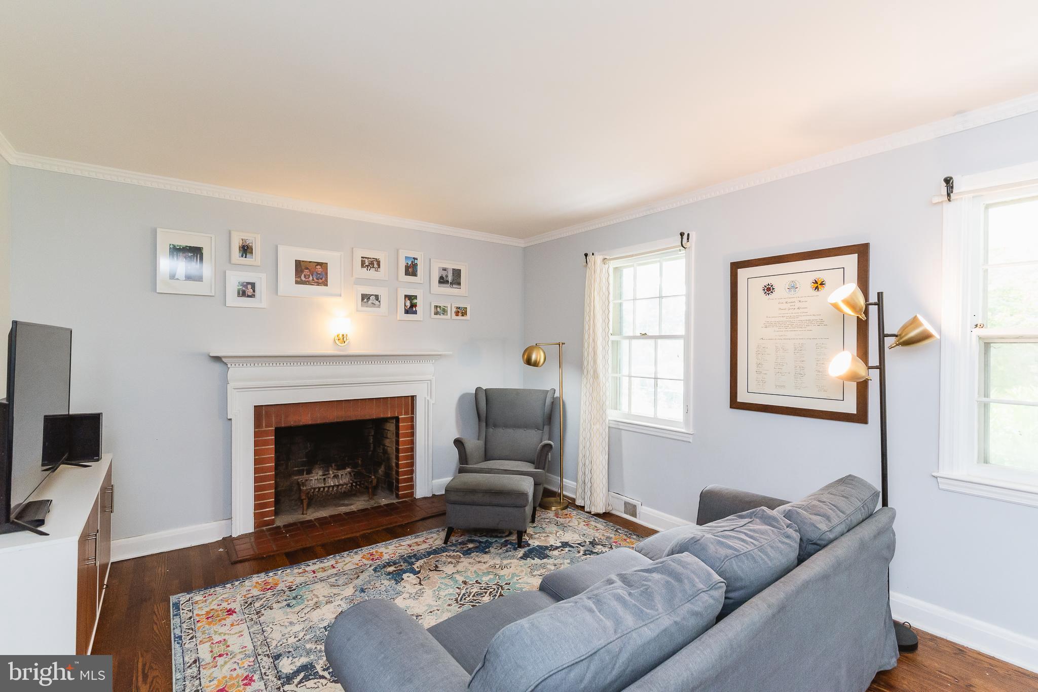 112 Cedarcroft Road Baltimore, MD 21212 - Photo 17 of 51 Wood burning fireplace