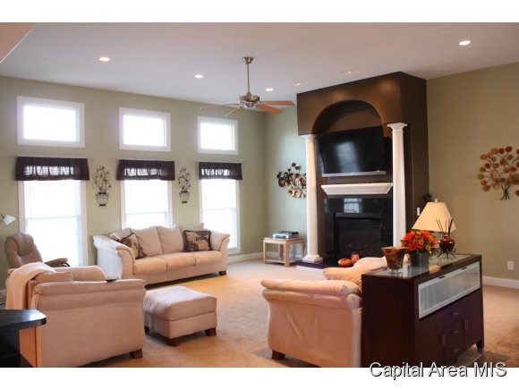 2105 Harbor Landing Springfield, IL 62712 - Photo 4 of 23