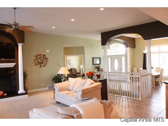 2105 Harbor Landing Springfield, IL 62712 - Photo 7 of 23