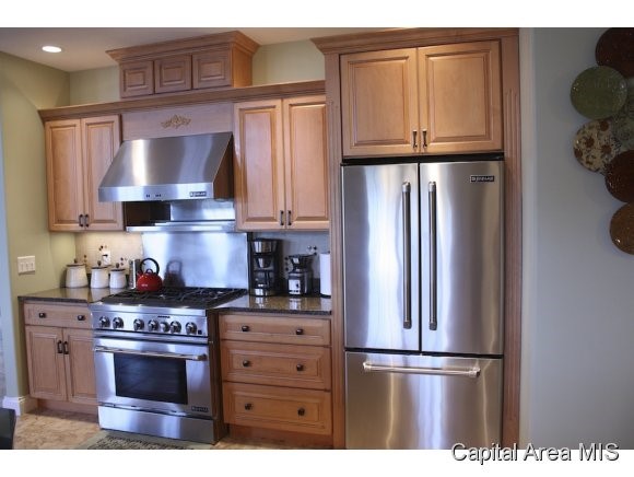 2105 Harbor Landing Springfield, IL 62712 - Photo 9 of 23