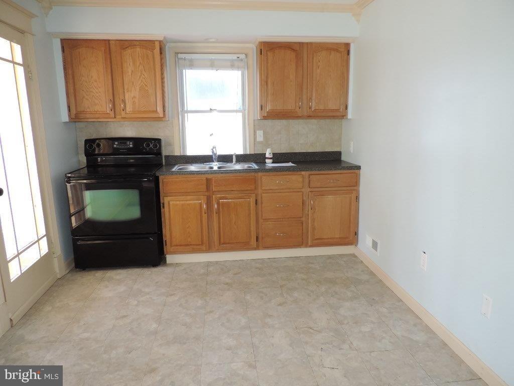 125 North Cornwall Road Lebanon, PA 17042 - Photo 2 of 11 Gallery Image 2