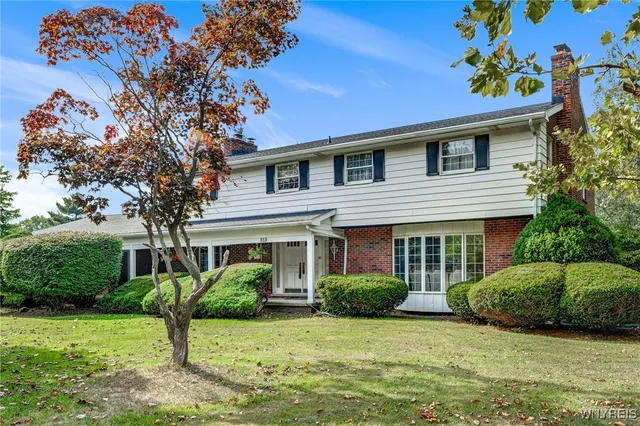 $525,000 | 859 The Circle, Lewiston, NY 14092