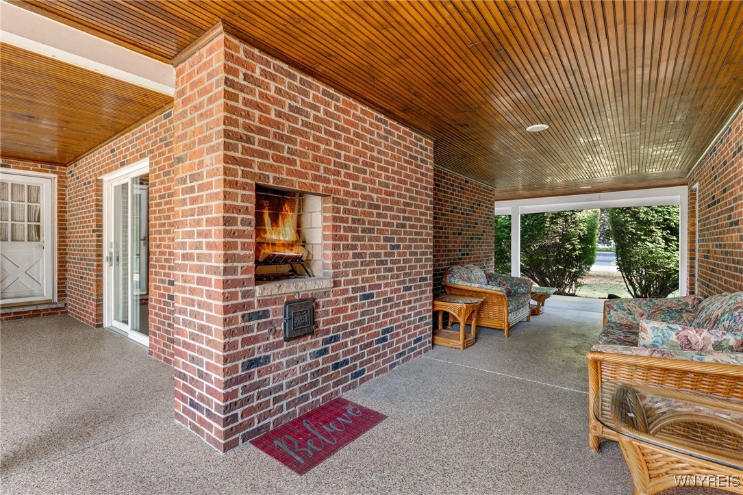 859 The Circle Lewiston, NY 14092 - Photo 12 of 50