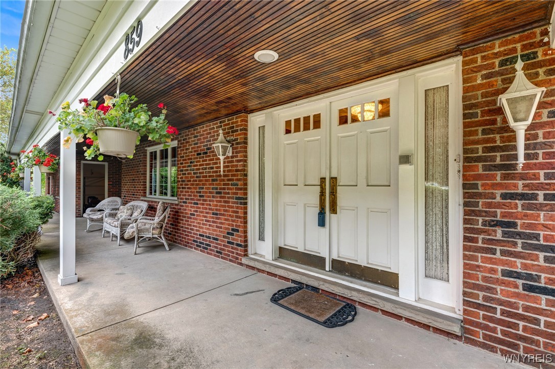 859 The Circle Lewiston, NY 14092 - Photo 13 of 50