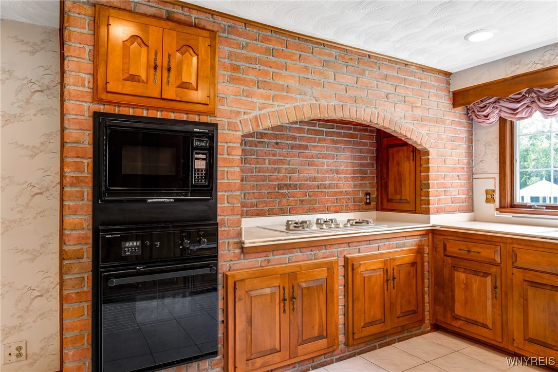 859 The Circle Lewiston, NY 14092 - Photo 23 of 50