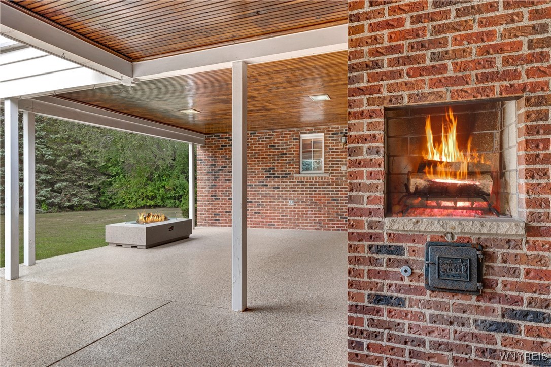 859 The Circle Lewiston, NY 14092 - Photo 9 of 50