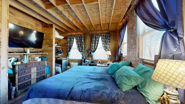 $225,000 | 167 East Oxford Road, Oxford, ME 04270