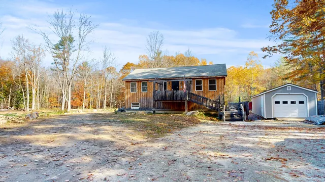 $225,000 | 167 East Oxford Road, Oxford, ME 04270