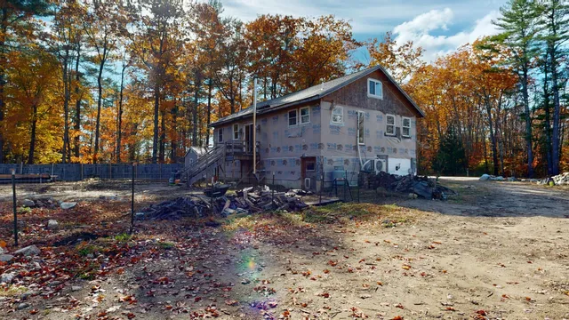 $225,000 | 167 East Oxford Road, Oxford, ME 04270