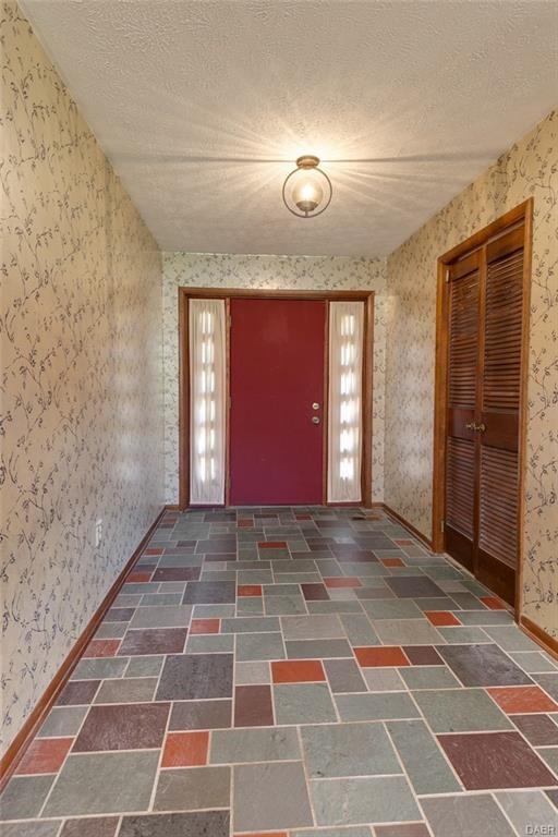 83 Beacon Hill Road Beavercreek, OH 45440 - Photo 9 of 34