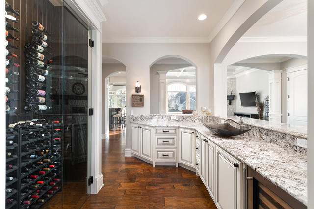 930 East Hillside Road Naperville, IL 60540 - Photo 11 of 47