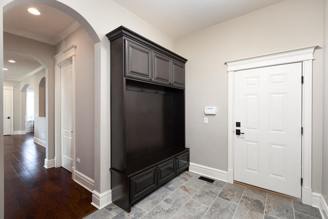 930 East Hillside Road Naperville, IL 60540 - Photo 16 of 47