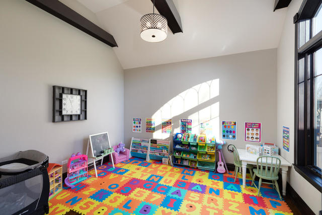 930 East Hillside Road Naperville, IL 60540 - Photo 17 of 47