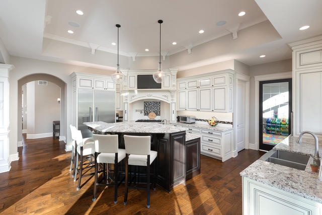 930 East Hillside Road Naperville, IL 60540 - Photo 21 of 47