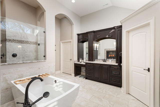 930 East Hillside Road Naperville, IL 60540 - Photo 30 of 47