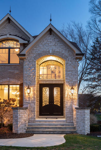 930 East Hillside Road Naperville, IL 60540 - Photo 4 of 47