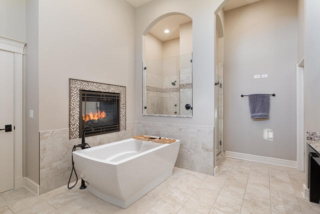 930 East Hillside Road Naperville, IL 60540 - Photo 32 of 47