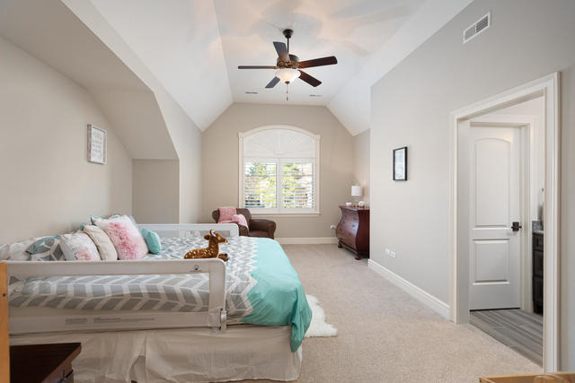 930 East Hillside Road Naperville, IL 60540 - Photo 36 of 47