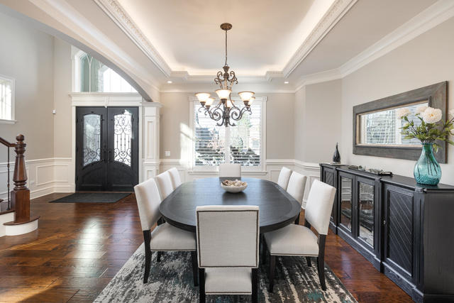 930 East Hillside Road Naperville, IL 60540 - Photo 10 of 47